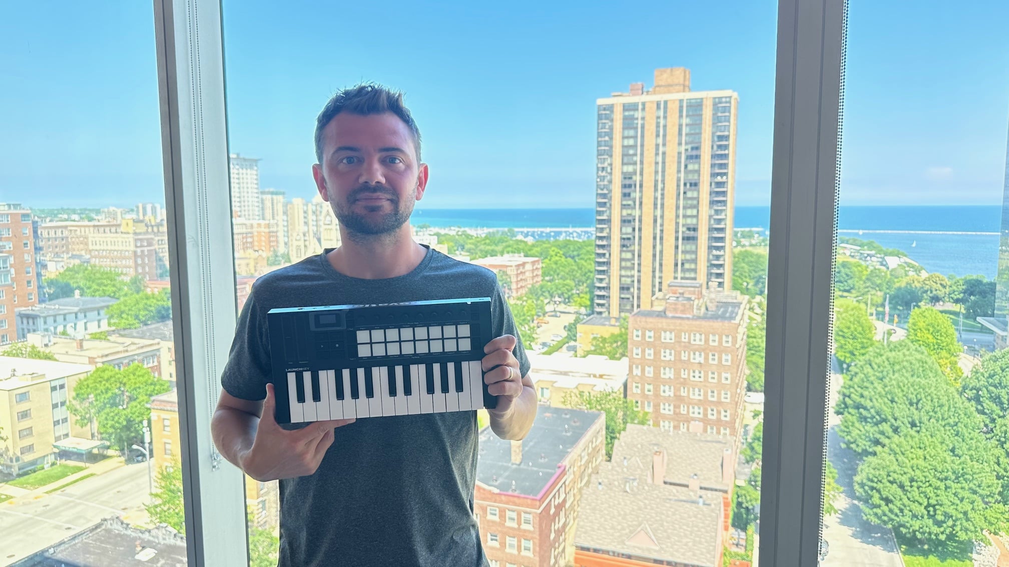 Novation Launchkey MK4 Mini